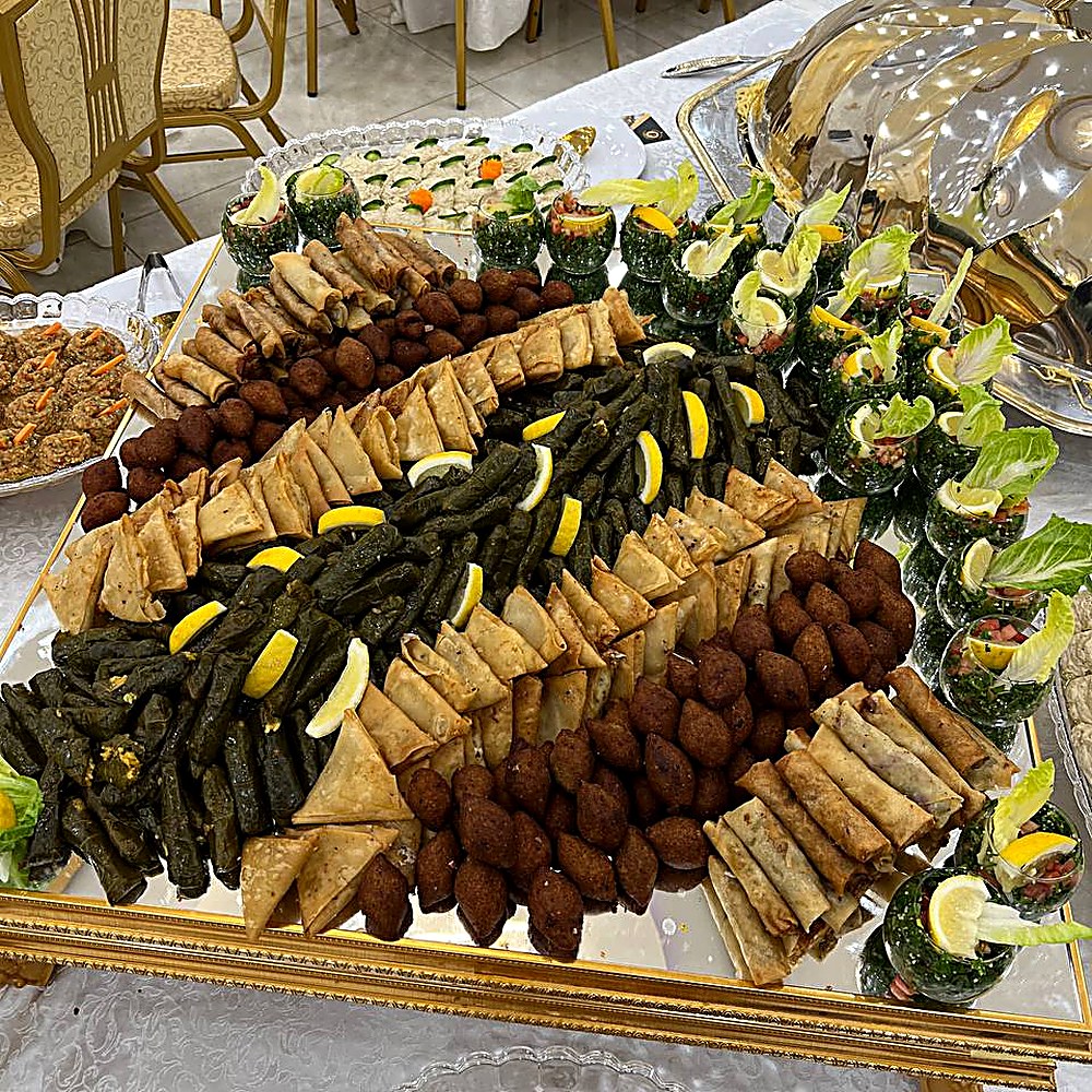المقبلات الشرقية المشكّلة